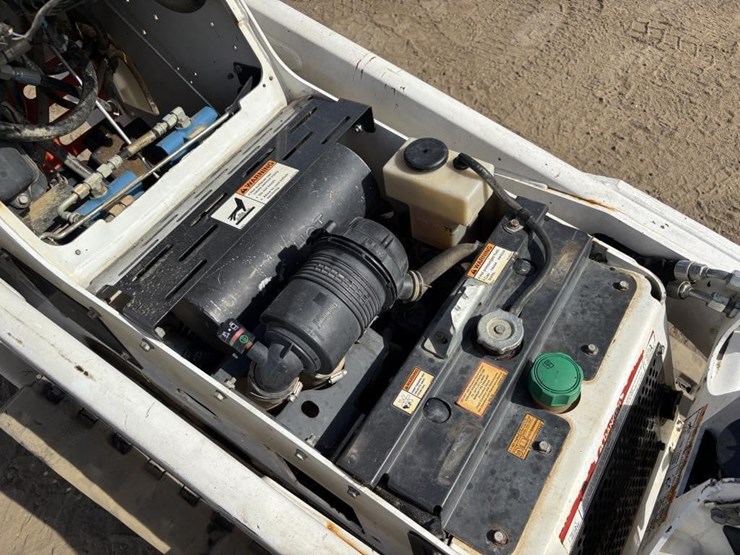 2019-bobcat-mt85-image-14