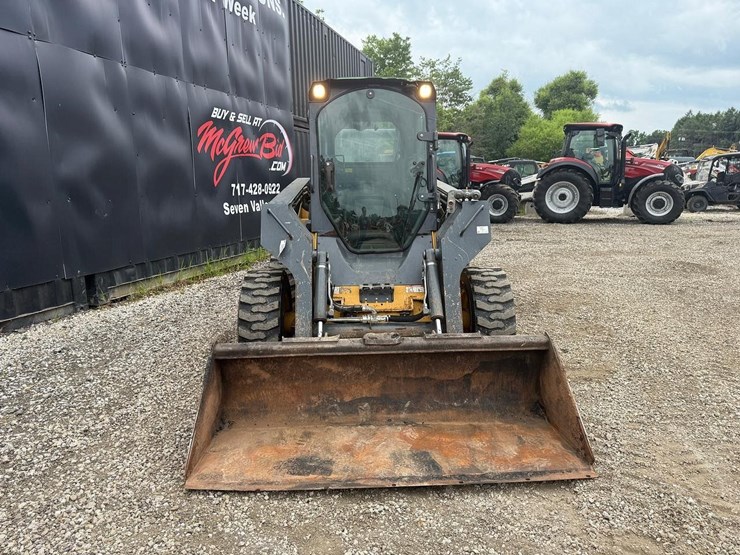 2016-deere-326e-image-7