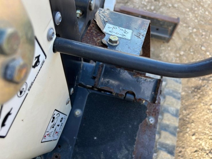 2023-bobcat-e10-image-23