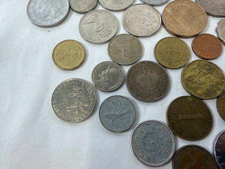 #40146-•-bag-of-foreign-coins-image-6