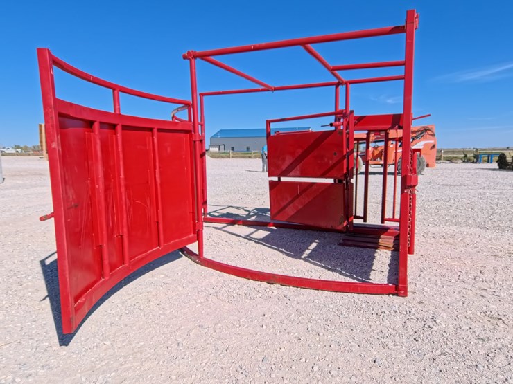 #2075-•-ranchers-livestock-equipment-calving-pen/-tub-image-17