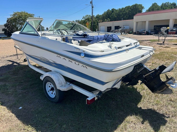 2006-maxum-1800mx-ski-boat-w/trailer-image-6