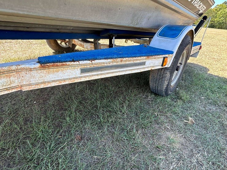 1994-bass-tracker-tx17-aluminum-bass-boat-w/-40-hp-mercury-&-trailer-image-26