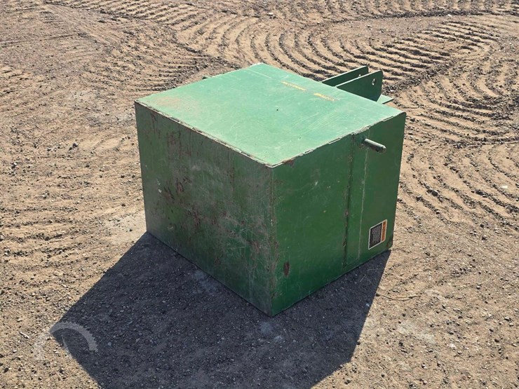 john-deere-imatch-3-point-weight-box-attachment-image-3