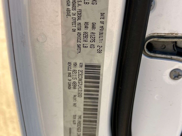 2020-chrysler-300-awd-3.6l-v6-sedan-(166,122-miles)-image-9