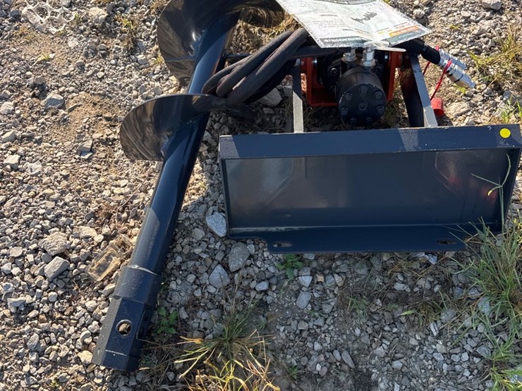 #55-•-mini-skid-steer-auger-drive-&-bit-image-2