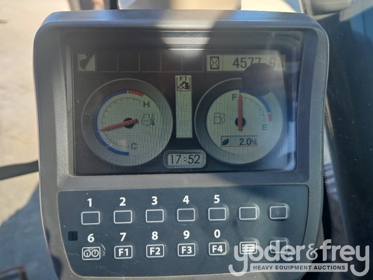 2011-deere-200d-image-18