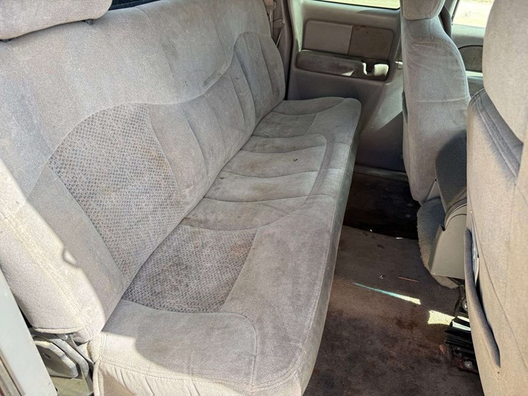 2000-chevrolet-silverado-1500-image-19