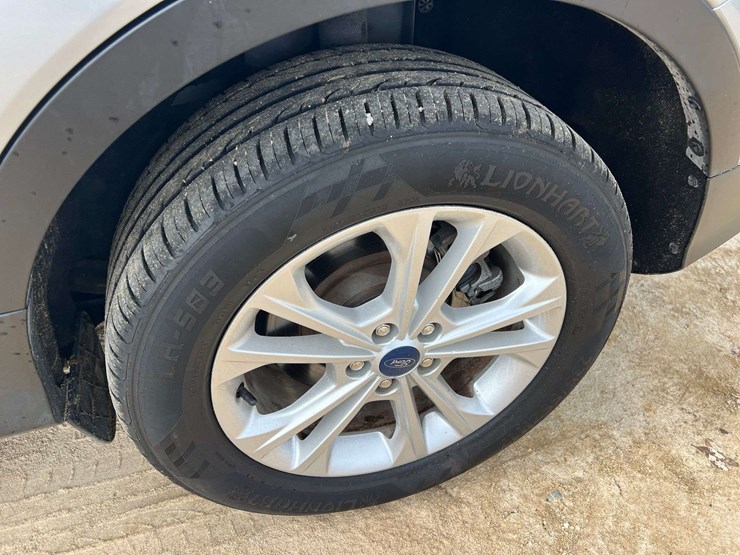 2019-ford-escape-image-25