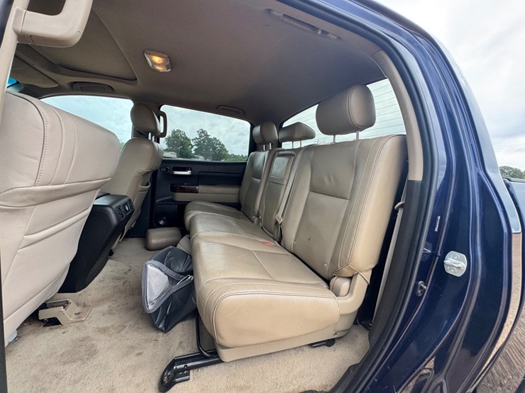 2008-toyota-tundra-image-10