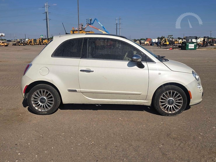 2012-fiat-500-image-6