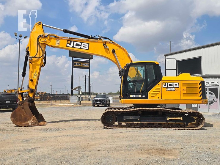 2023-jcb-220x-lc-image-5