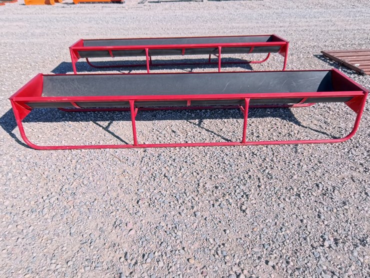 #2008-•-11ft-b&w-feed-bunks-(2-count)-image-8