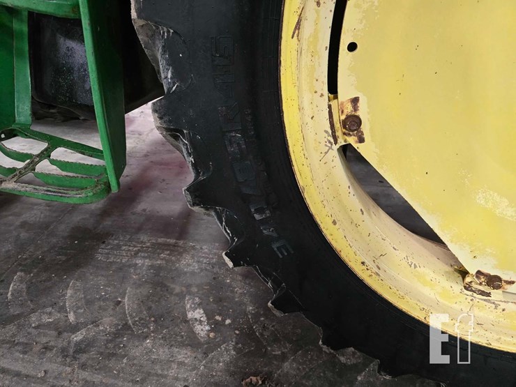 1995-john-deere-6400-image-21