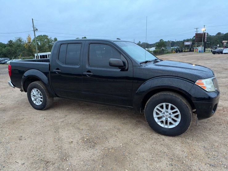 2015-nissan-frontier-image-4