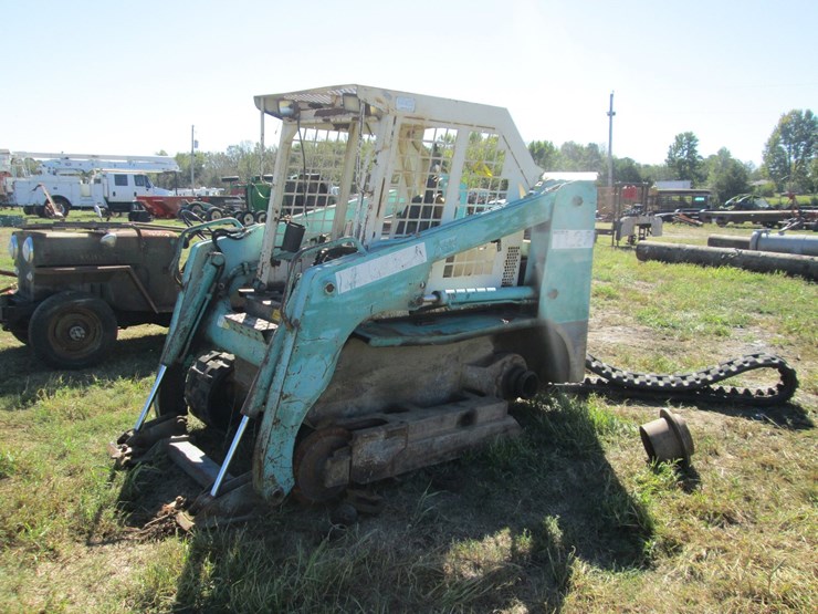 takeuchi-tl26-2-image-1