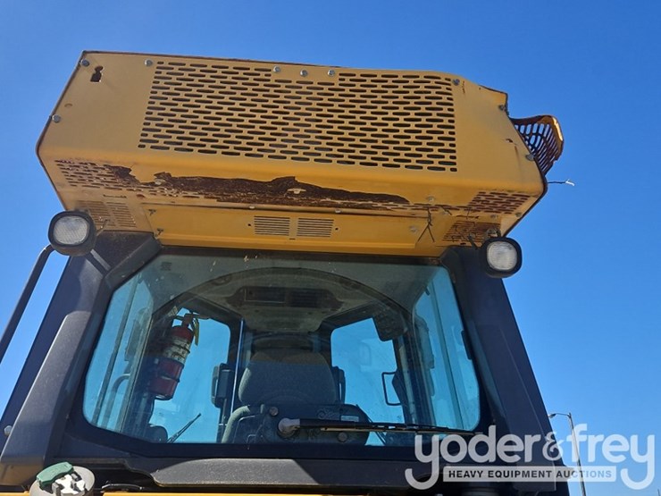 2018-deere-650k-image-15