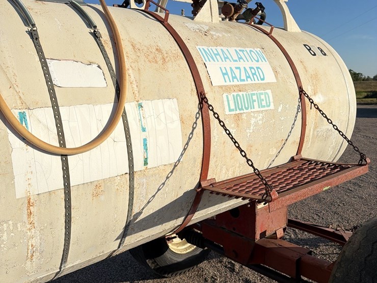 11-18-1450-gallon-nh3-tank,-16.5---22.5-tires-image-11