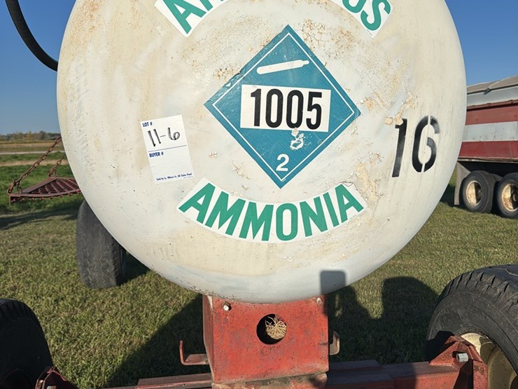 11-6-1450-gallon-nh3-tank,-16.5---22.5-tires-image-2