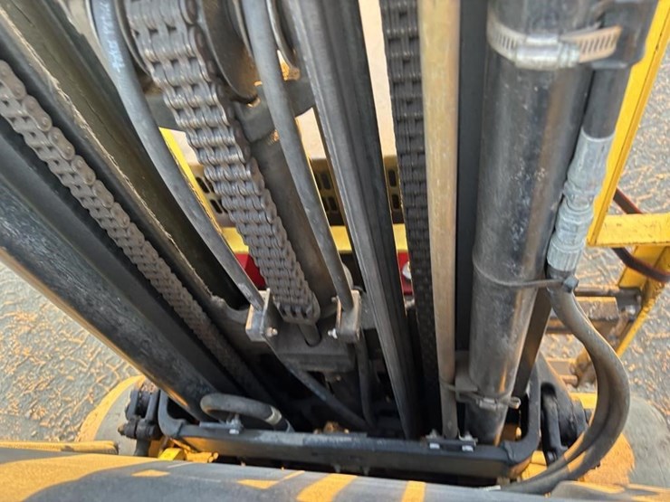 hyster-e40hsd2-21-forklift-image-13