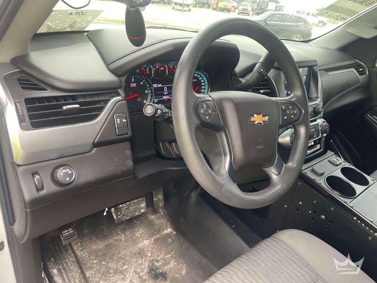 2018-chevrolet-tahoe-image-14