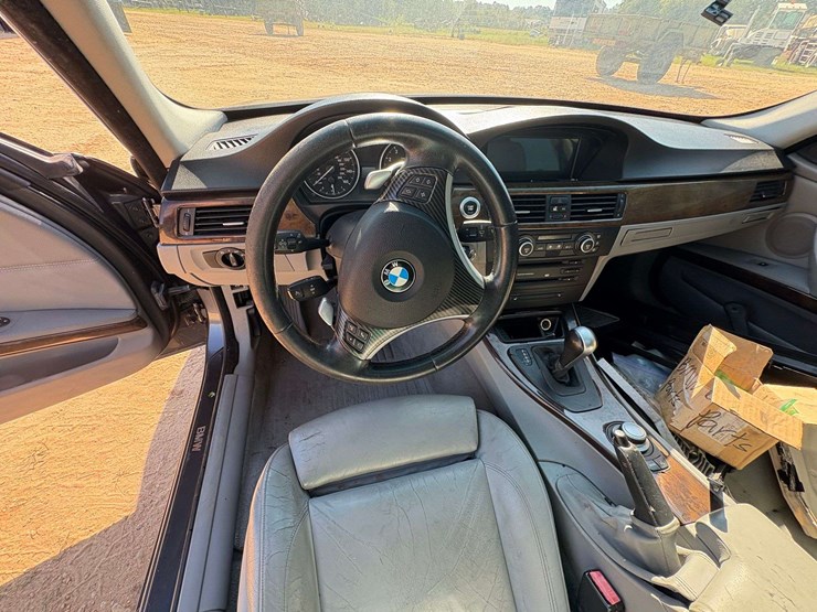 2007-bmw-335i-4-door-sedan-image-9