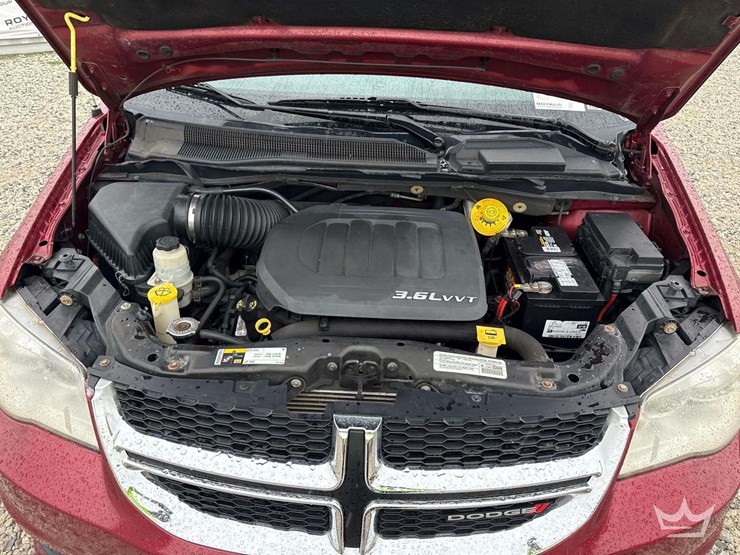 2014-dodge-grand-caravan-image-8