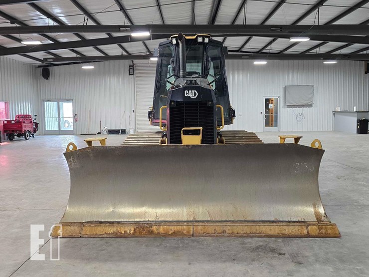2022-caterpillar-d3-lgp-image-7