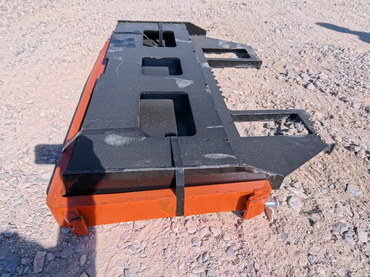 #3051-•-new-skid-steer-quick-attach-42-inch-pallet-forks-image-4