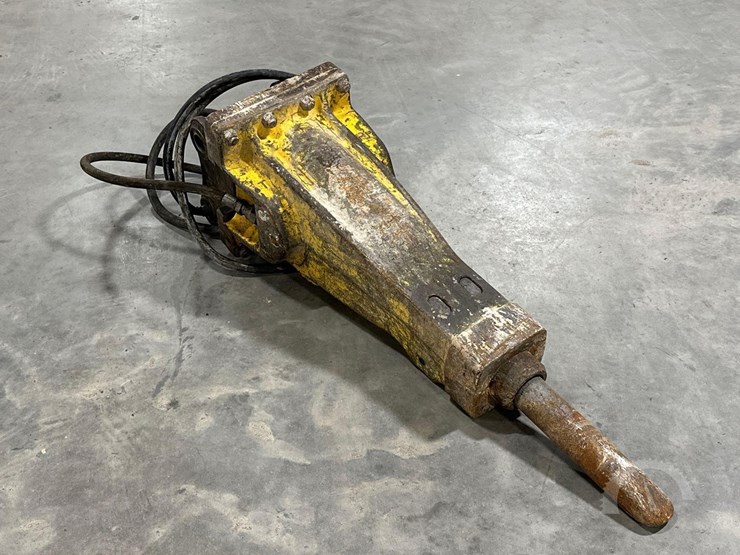 hydraulic-breaker-attachment-image-1