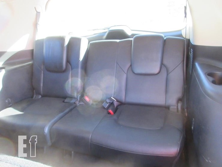2015-infiniti-qx80-image-13