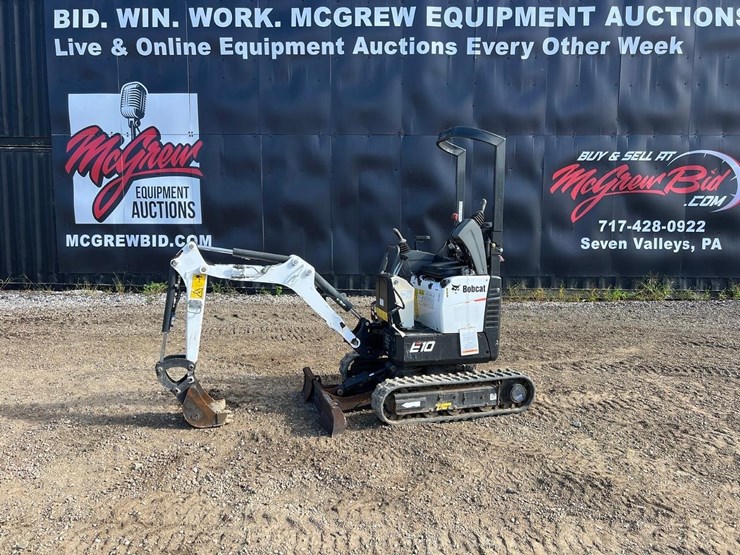 2023-bobcat-e10-image-1