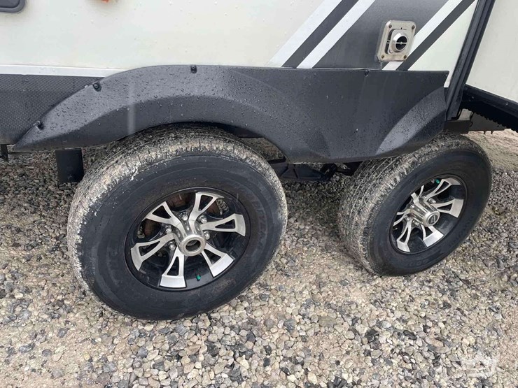 2018-33ft-jayco-white-hawk-30rls-t/a-travel-trailer-image-14