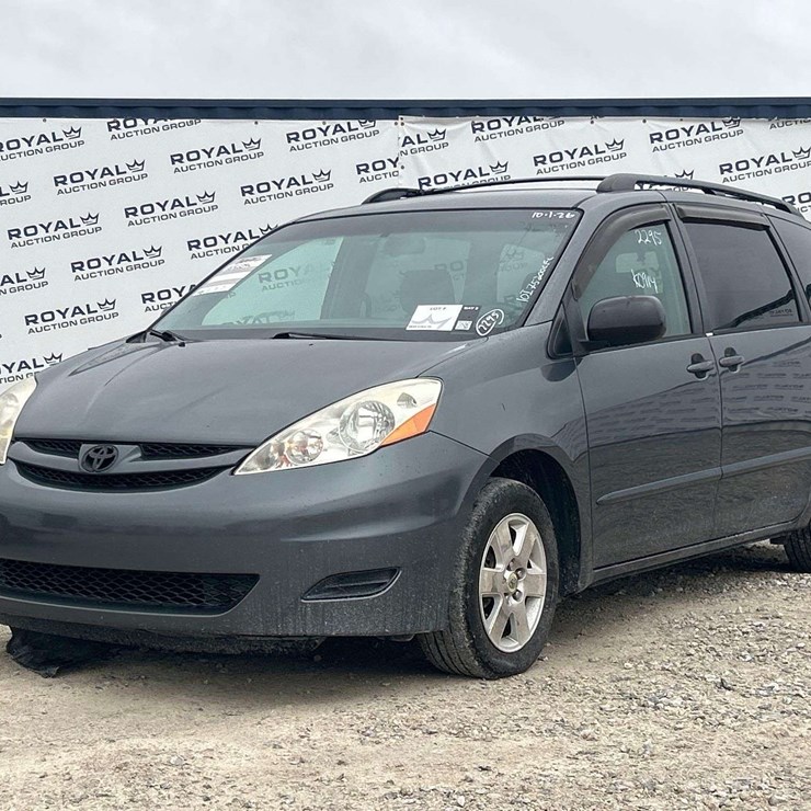 2007 TOYOTA SIENNA
