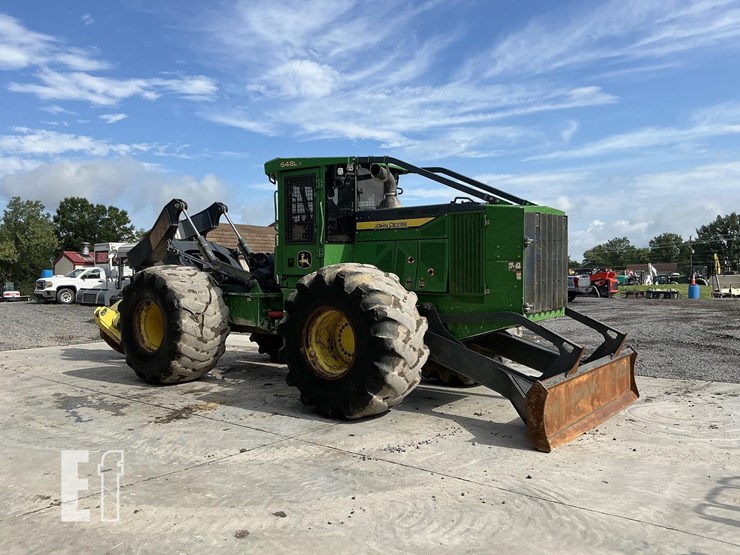 2023-deere-648l-ii-image-6