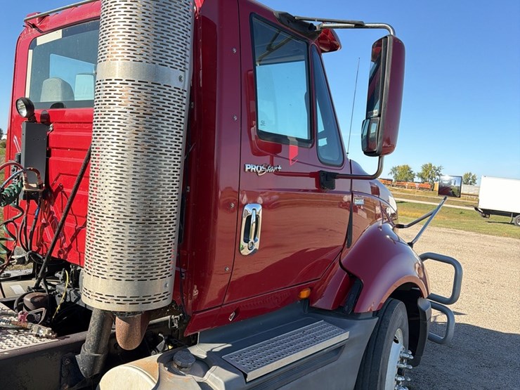 2012-international-prostar-image-25