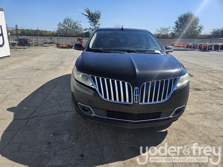 2011-lincoln-mkx-image-7