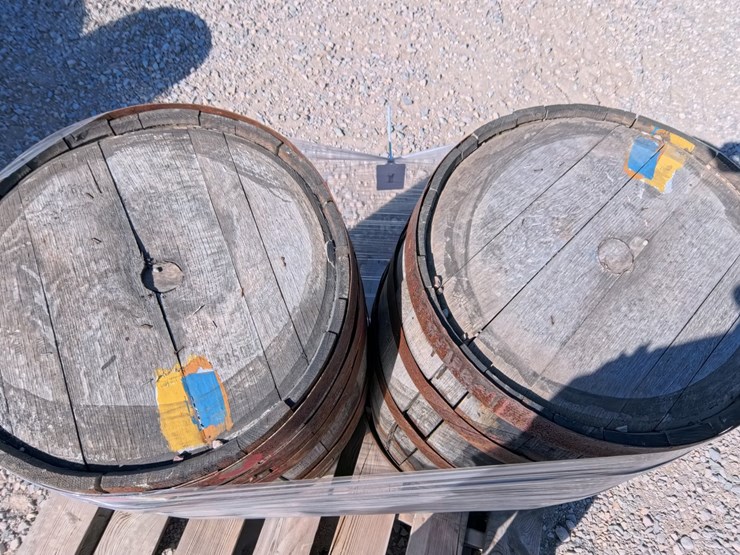 #2073-•-53-gallon-whiskey-barrels-(2-count)-image-4