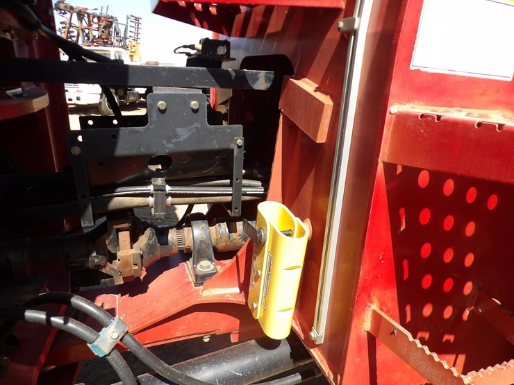 2009-case-ih-steiger-385-image-23