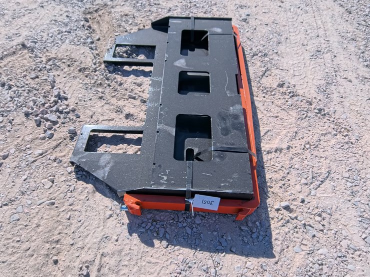 #3051-•-new-skid-steer-quick-attach-42-inch-pallet-forks-image-1