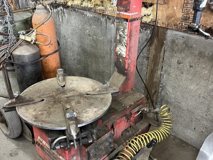 tire-changer-image-2