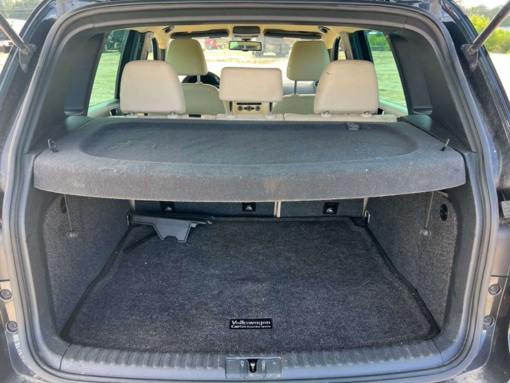 2016-volkswagen-tiguan-image-21