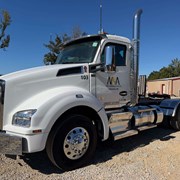2024 KENWORTH T880