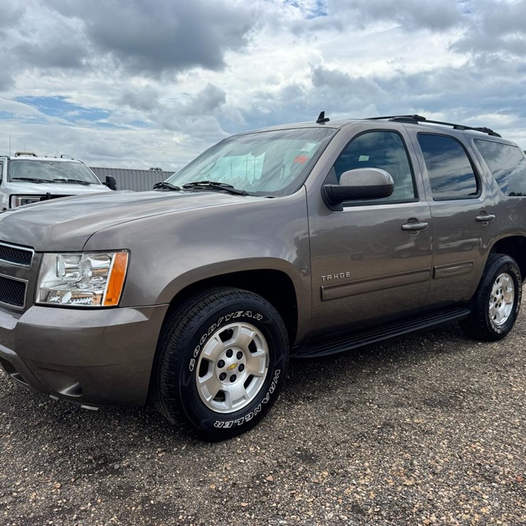2011 CHEVROLET TAHOE