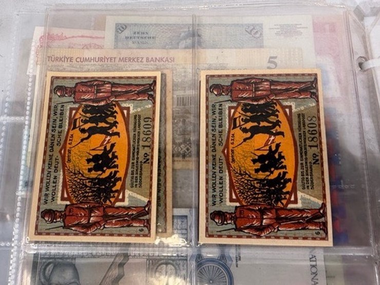 #40311-•-foreign-currency-bank-notes-image-38