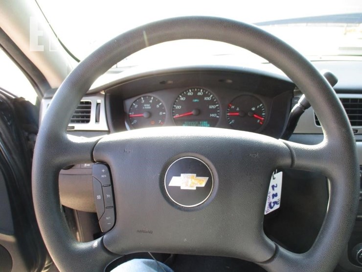 2012-chevrolet-impala-image-10