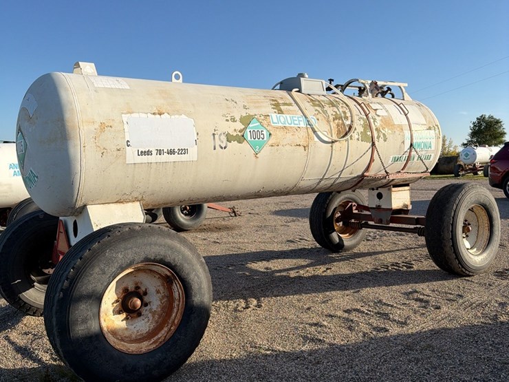 11-15-1450-gallon-nh3-tank,-15r--22.5-tires-image-7