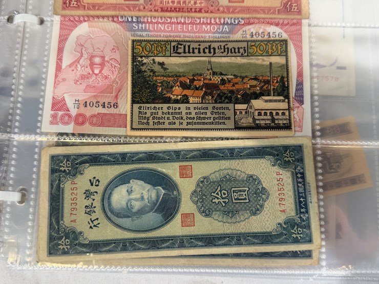 #40307-•-foreign-currency-bank-notes-image-58