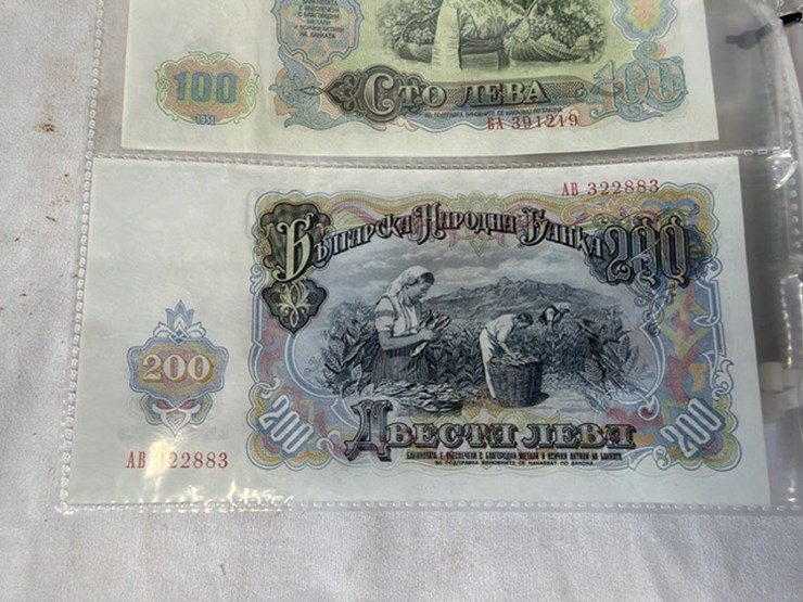 #40310-•-foreign-currency-bank-notes-image-8