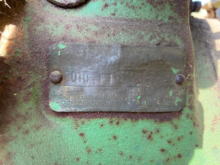 john-deere-3010-image-19